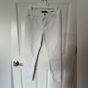 Tahari White Skinny Jeans Sleek Modern Fit